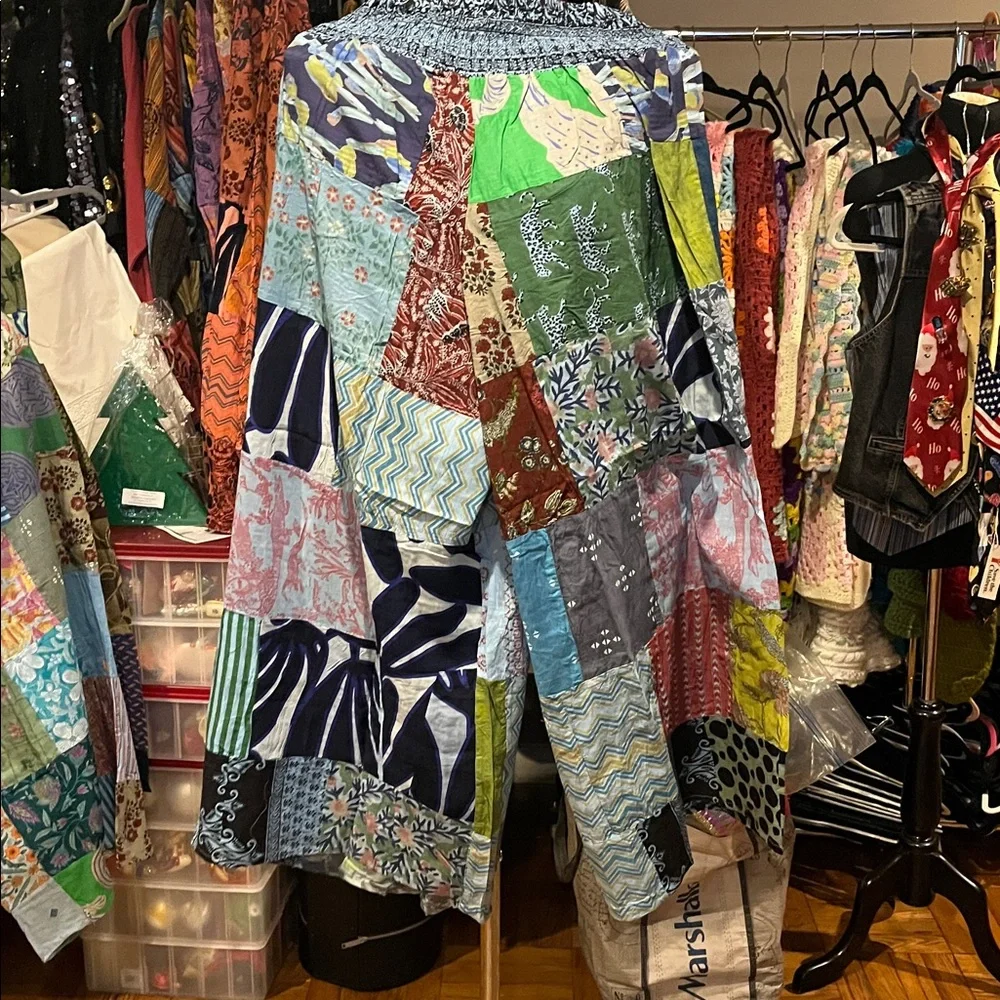 #59 NWT 💯 cotton patchwork wide leg pants - Picture 4 of 4